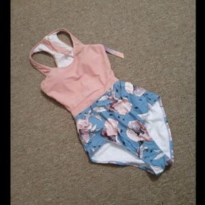 NWT Mollybell Floral Racerback One Piece Swimsuit Sz S